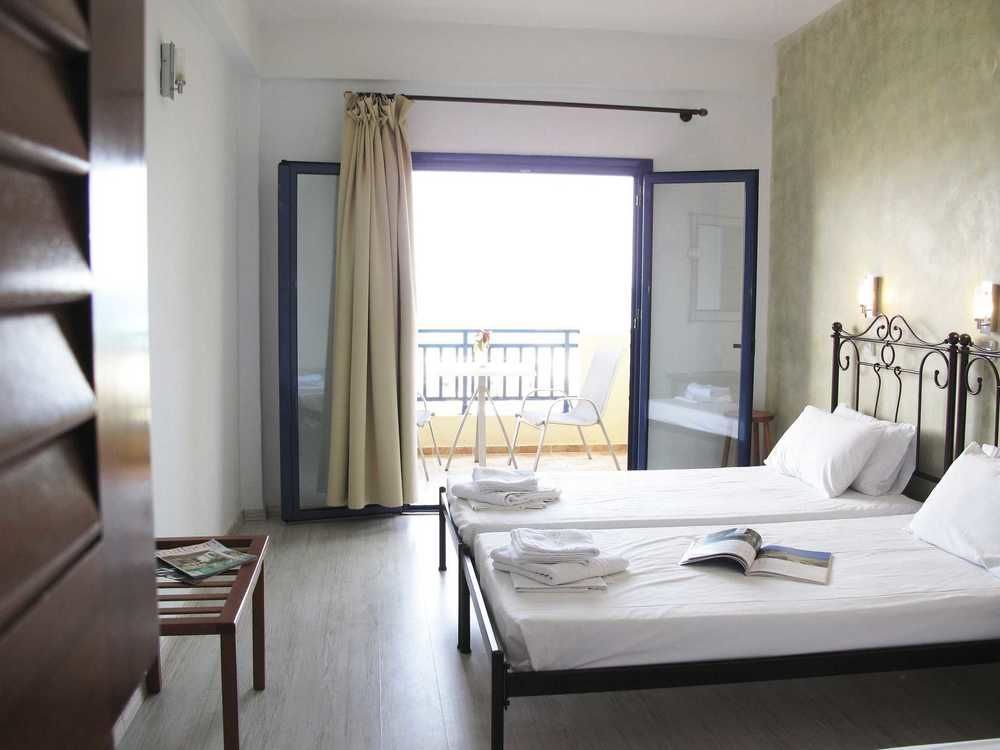 Hotel Azur Kriopigi Exterior photo